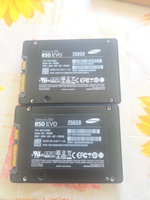2x SSD Samsung 850 EVO 250GB SATA III – 99% Sănătate – Windows 10