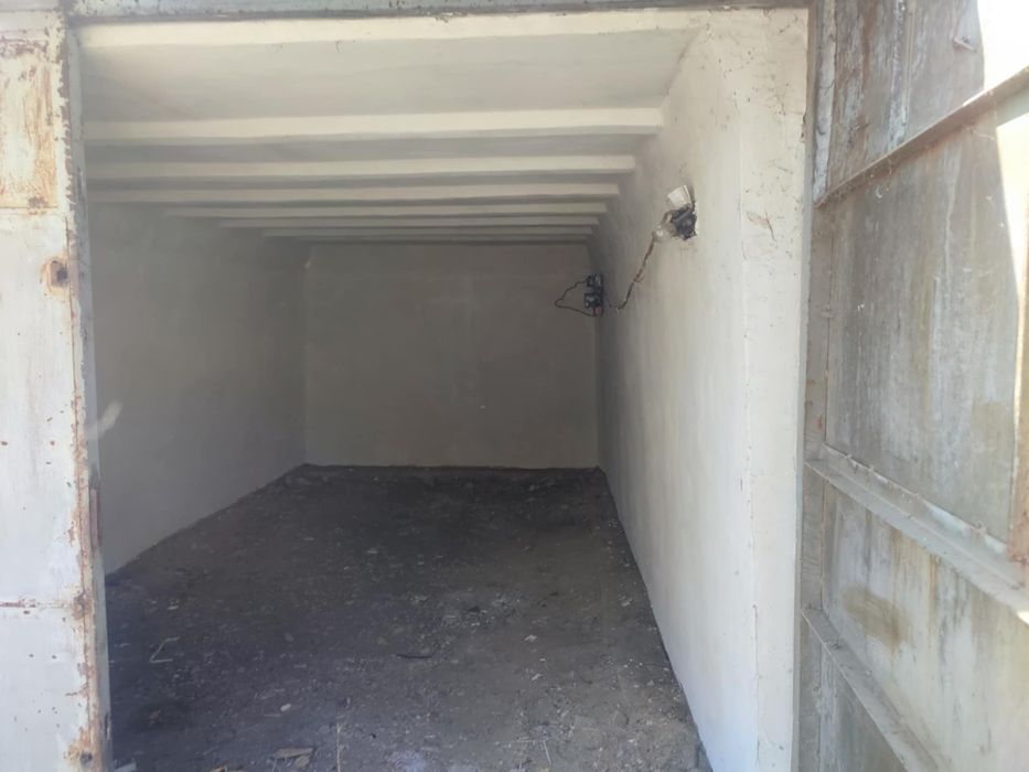 Дава се под наем Гараж / Паркомясто в Русе, Чародейка - Юг - 20 кв.м за 76.5 € - Снимка #1