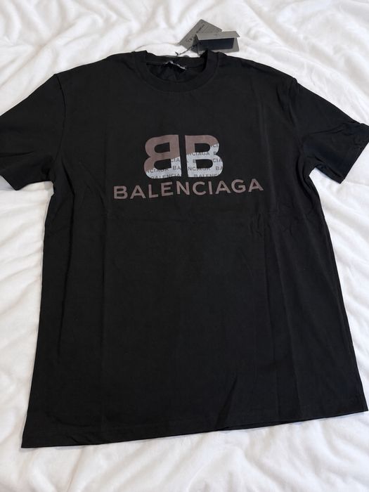 Pachet 2 Tricouri Noi cu Etichetă - Balenciaga (Negru) & Calvin Klein (Alb)