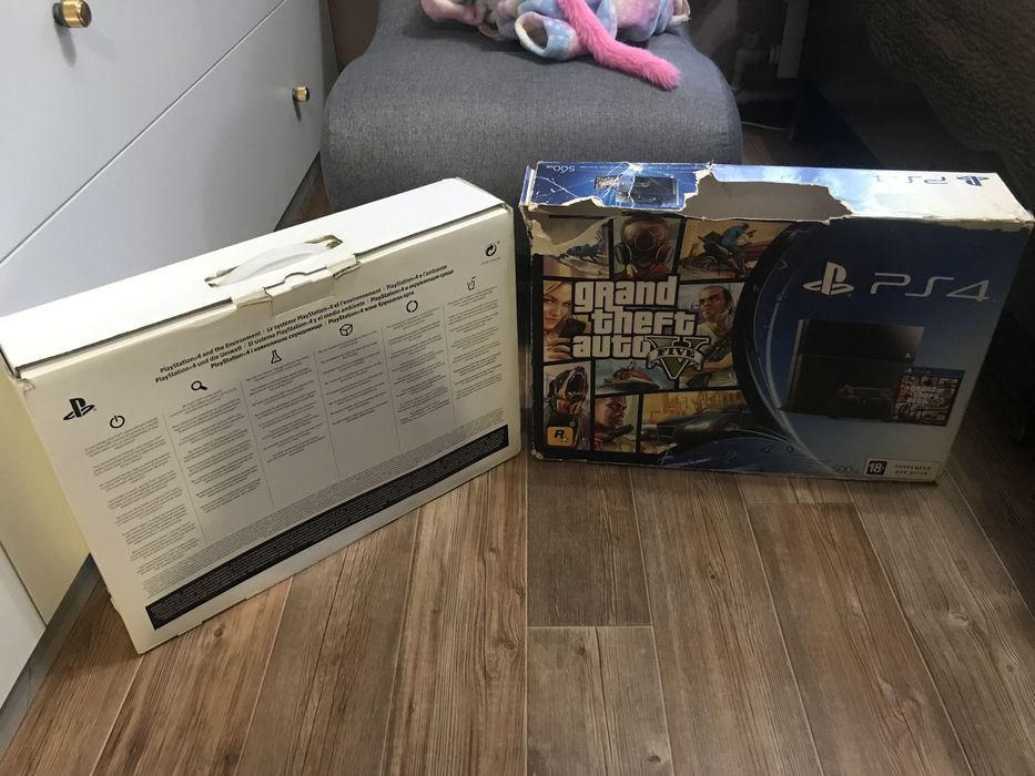 Продам PS4 500GB  +GTA5