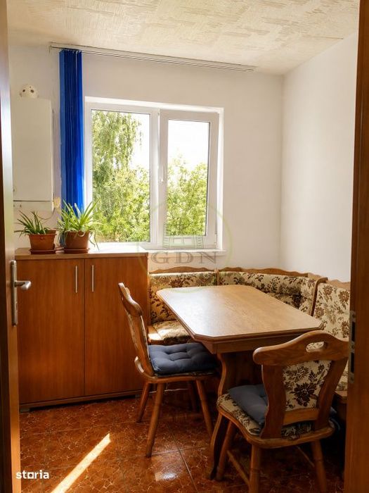 Vanzare apartament 3 camere Florilor Brasov