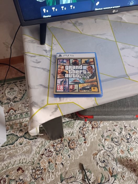 Продам обменяю PlayStation 5