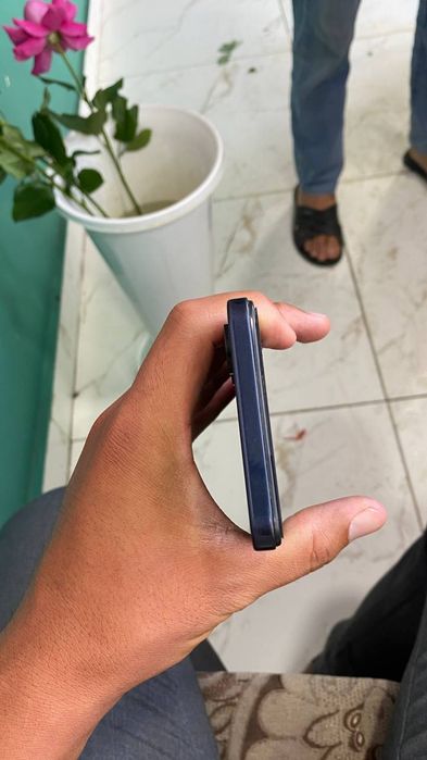 Tecno comon 19 sotiladi 6/128 xotiraga ega