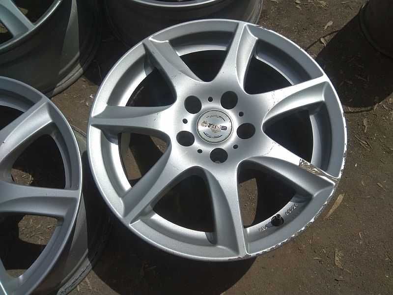 Продам оригинальные легкосплавные диски "Enzo"