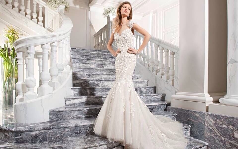 Rochie mireasa sirena