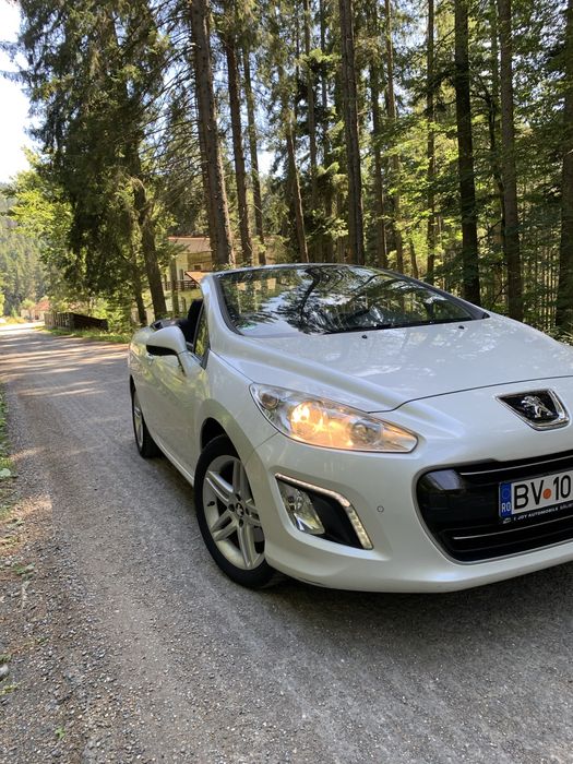 Peugeot 308 CC 2012.