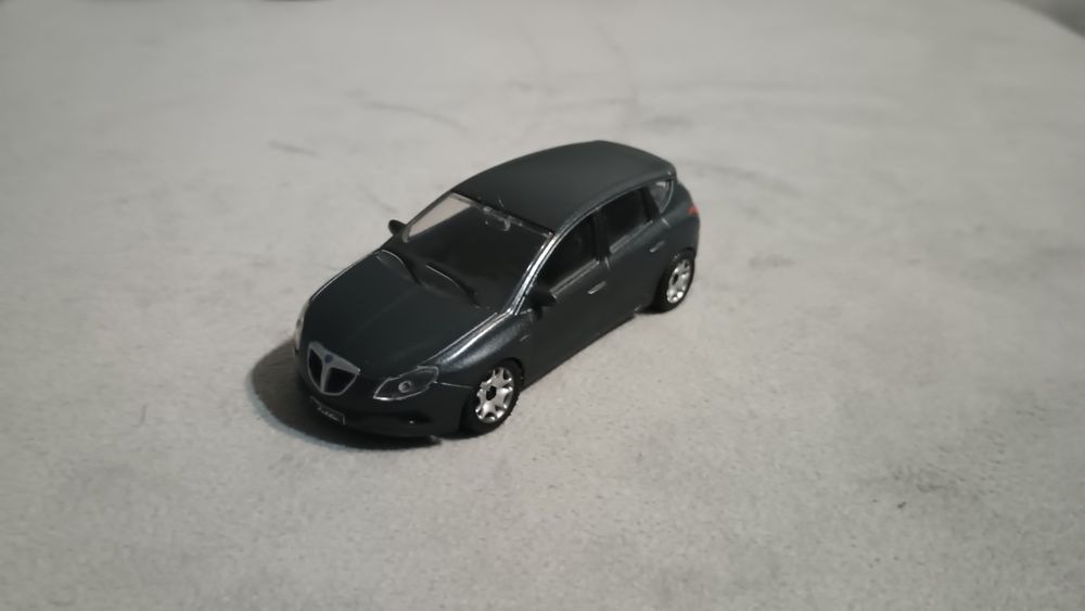 Колички Bburago в мащаб 1/43