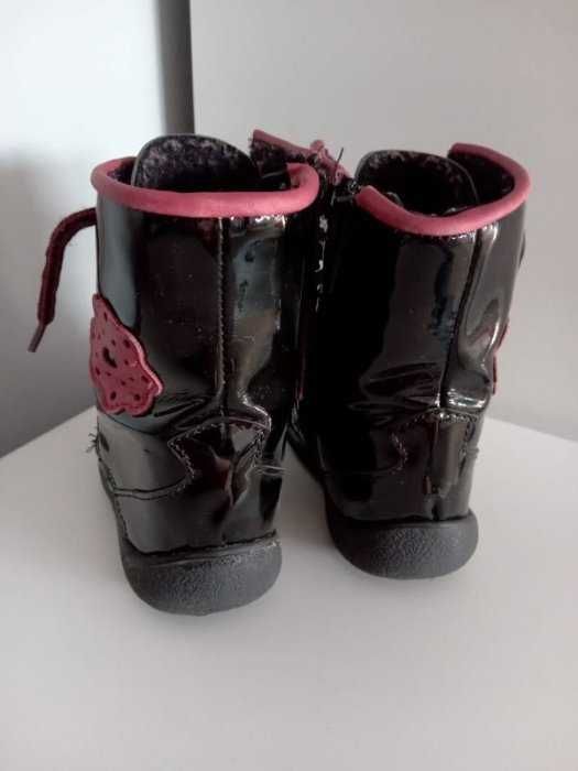 Ghete imblanite marimea 22