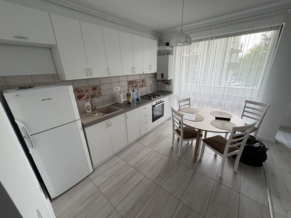 Inchiriez ap 2 camere