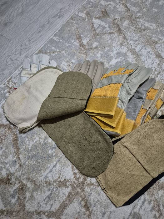 Рабочие перчатки