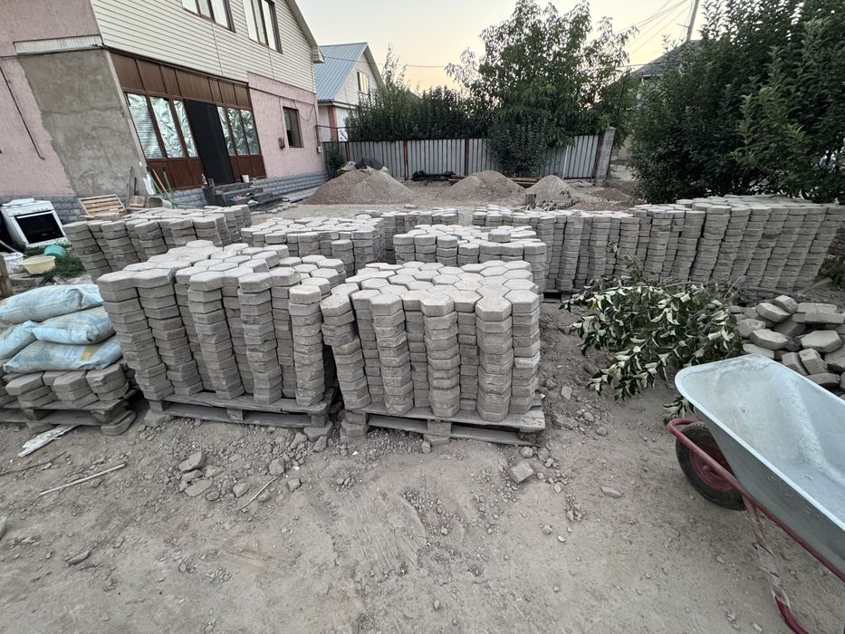Продается брусчатка 120м2