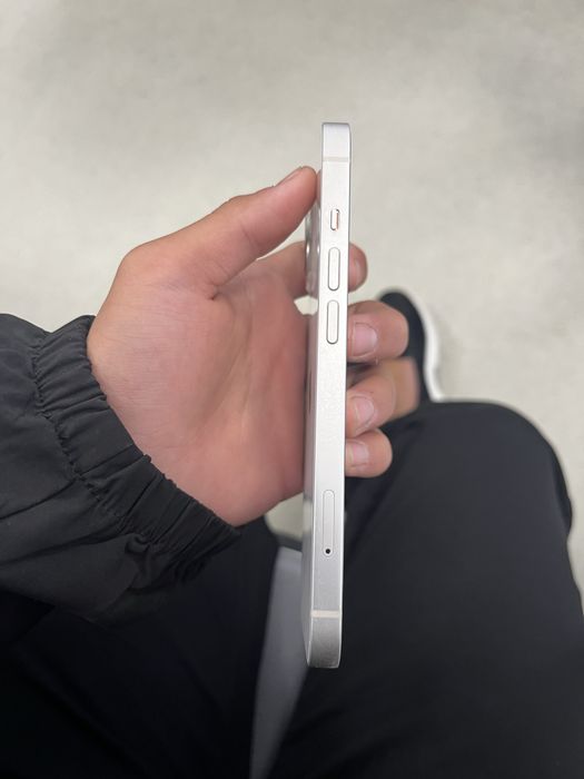 iPhone 13 128гб.