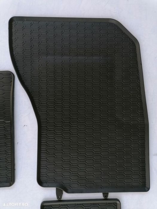 Covorase cauciuc Mitsu___i ASX,Peugeot 4008,Citroen C4 Air (2010-2022)