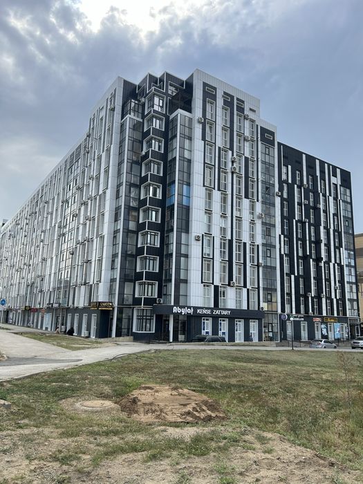 Сдам посуточно  1 ком кв район Батыс 2