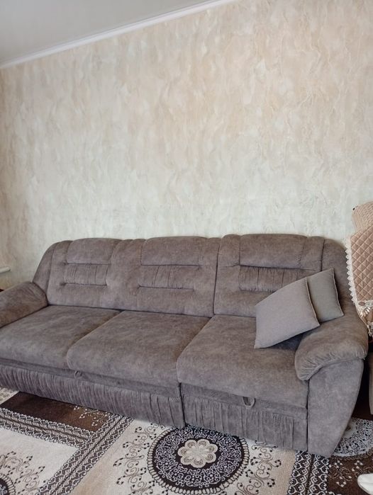 Продается диван.