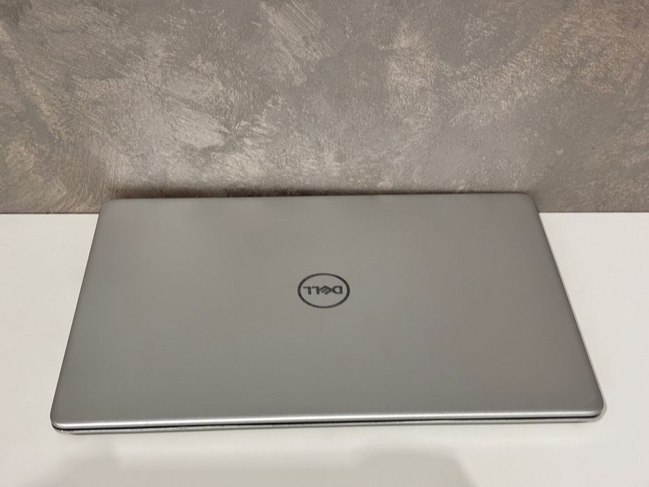 Laptop dell inspirion 13 5000 p87g i5