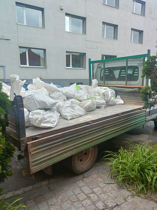 Transport nisip pietriș moloz