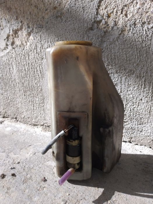 Части за Мерцедес 123 Д