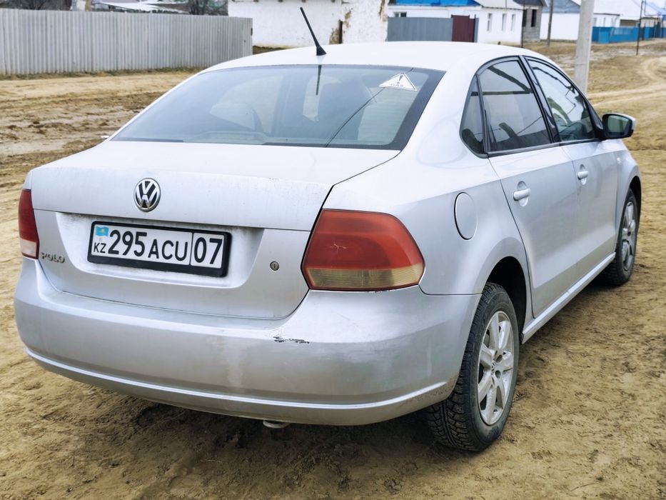 Продам Volkswagen Polo на Автомате.