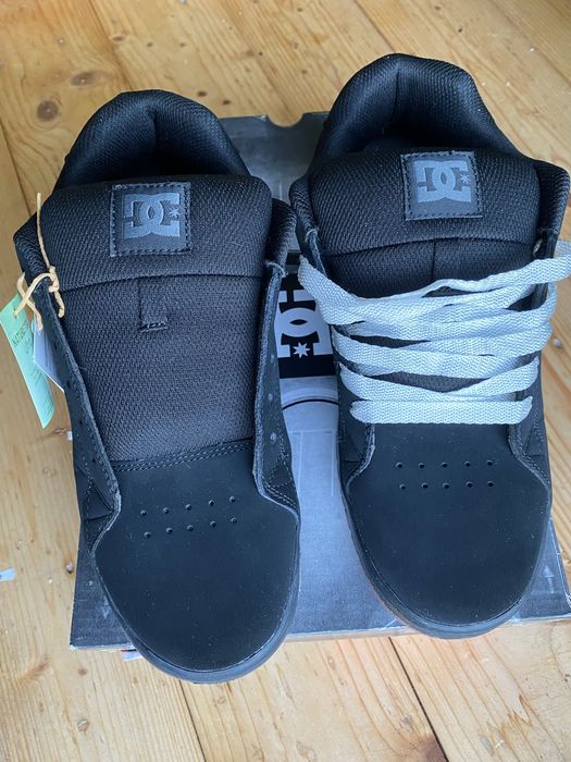 Papuci DC shoes marimea 43 noi