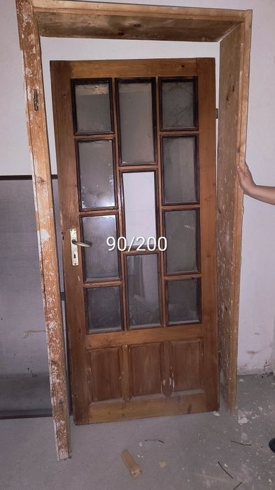 Дървени врати с каси