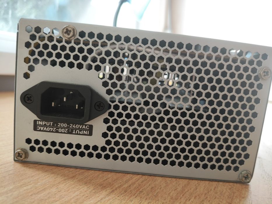 Crown Micro CM-PS400W блок питания рабочий 100%