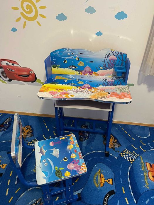 Set birou copii AJUSTABIL cu scaun, metal si MDF imprimat, Albastru