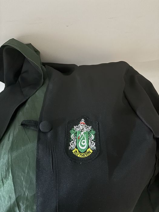 Продаю мантию слизерина