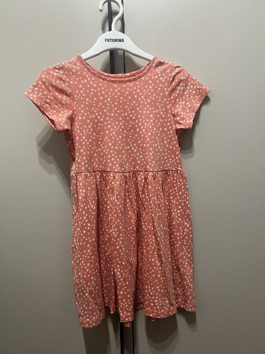 Пакет из 6 платьев для девочки 3-4 лет (рост 104]