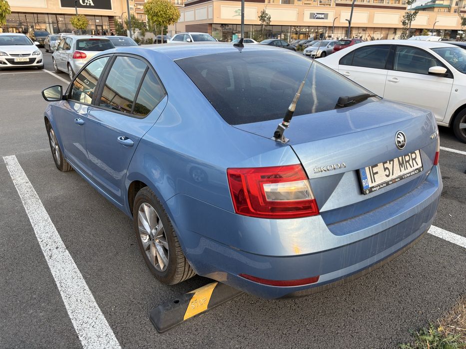Skoda Octavia 2017 diesel(4x4) DSG cutie automata avariata/defecta/stricata, proprietar de noua