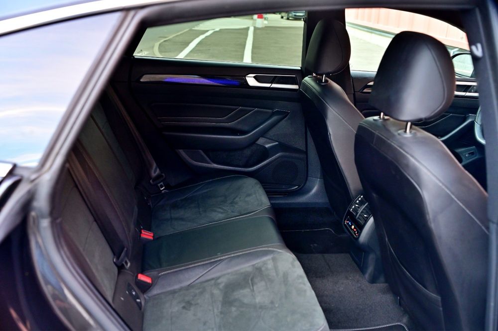 VW Arteon 2023 2.0 tdi 200 cp 4x4 km reali fără daune R line!!!