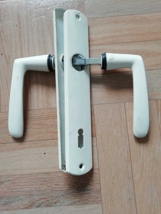 Set de manere cu ailduri din aluminiu vopsit alb