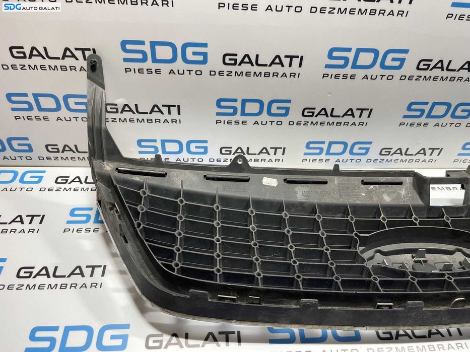 Grila cu Sigla Emblema Bara Spoiler Fata Ford Mondeo MK 4 2007 - 2014 Cod 7S71-8200-A 7S71-8200-D