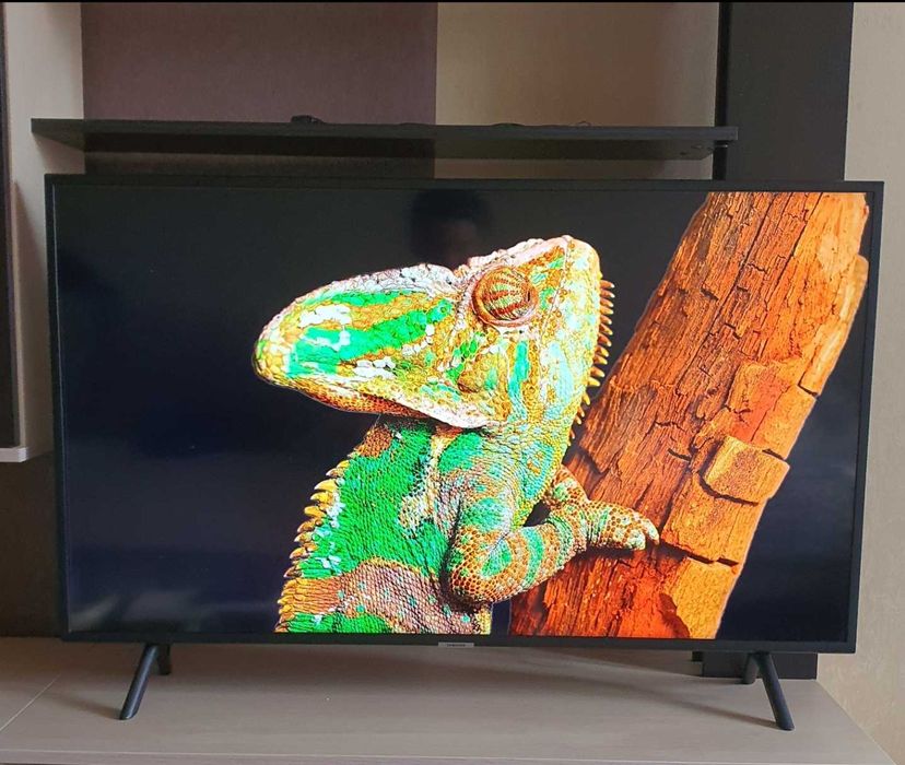 Samsung 109cm 4K UHD SmartTV YouTube