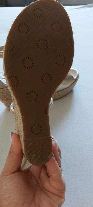 Sandale UGG Reagan metallic gold