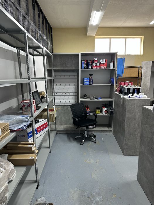 Продам стеллажи и шкафы