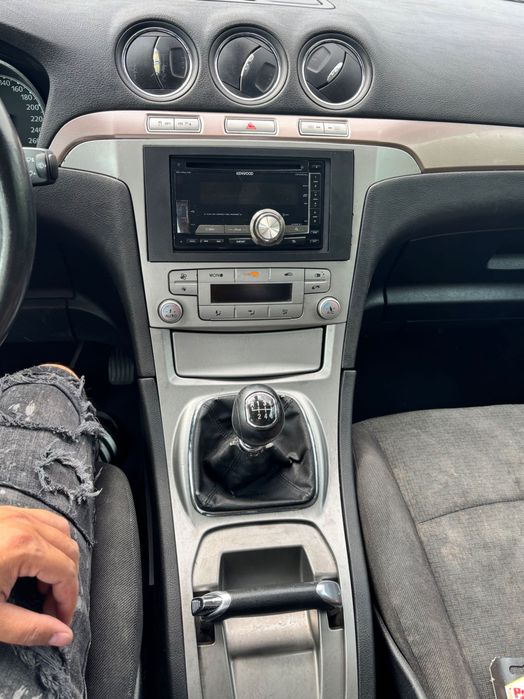 Autoturism Ford Galaxy