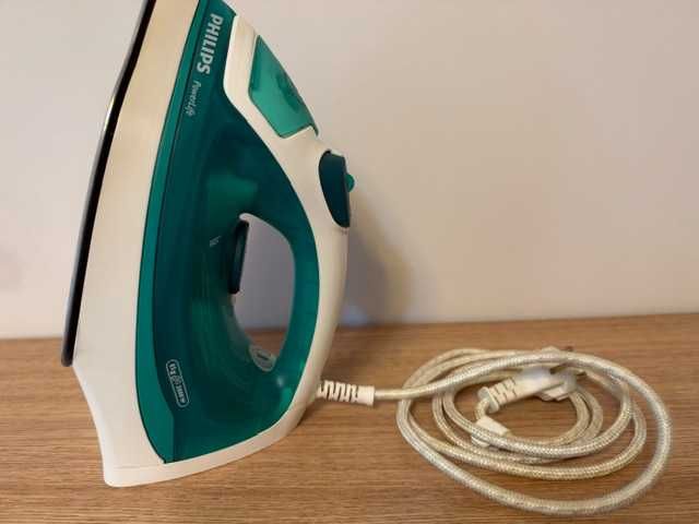 Употребявана ютия Philips, модел PowerLife