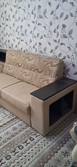 Продам угловой диван мягкий