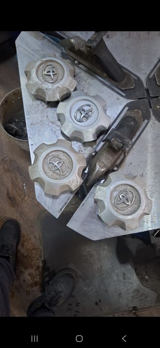 Продам комплект дисков с зимней резиной