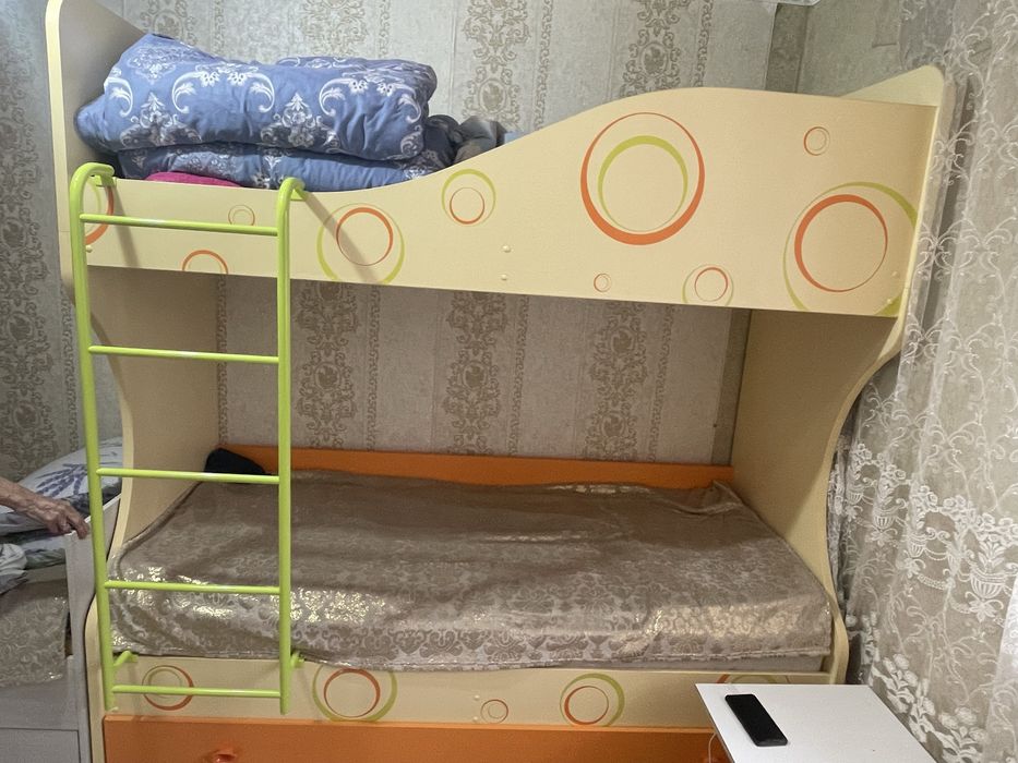 Кровать двухярусный