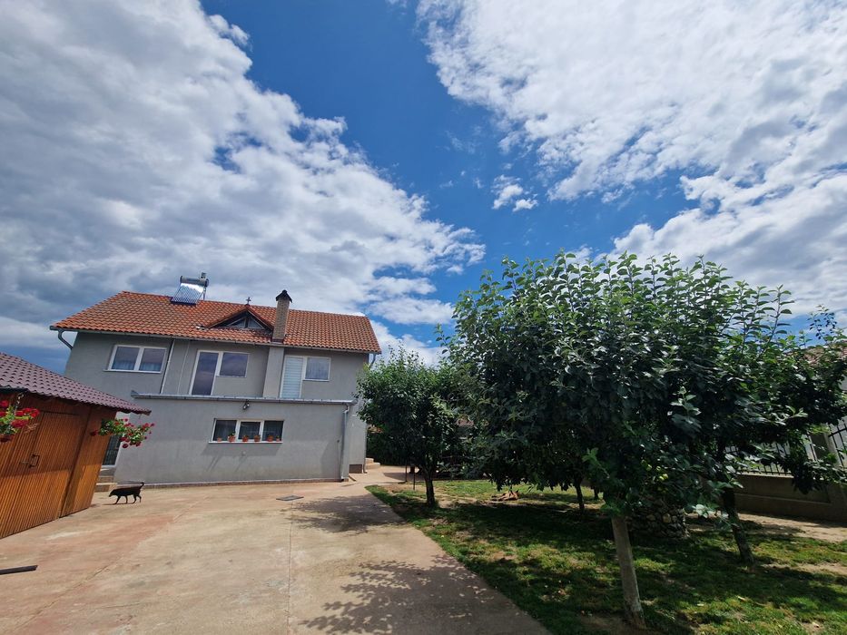Casă de vânzare în Petrești , Sebeș jud Alba