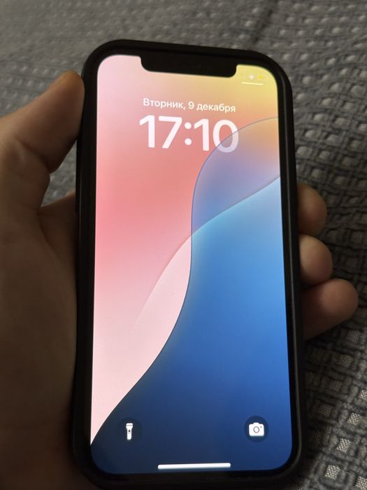 Красный Iphone 12, 78%