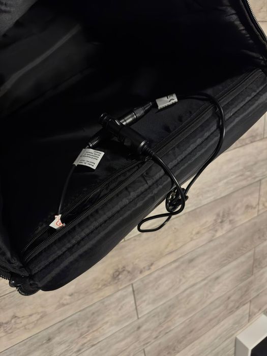 Продам сумку курьерскую WOLT