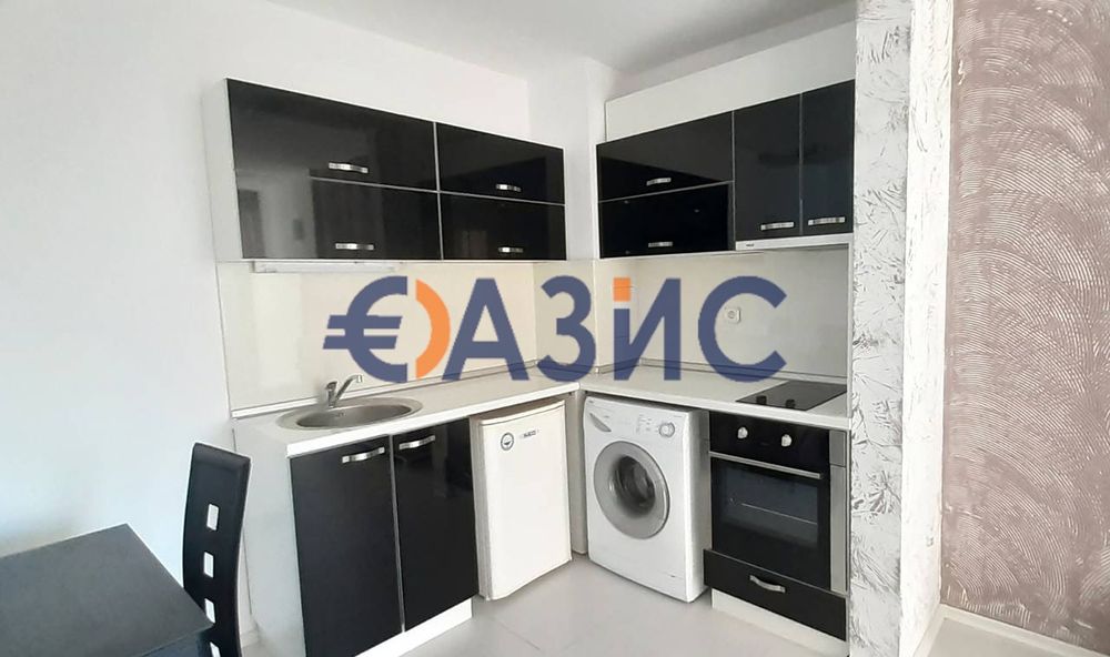 Продава се Тристаен апартамент в Несебър - 114 кв.м за 1272 €/кв.м - Снимка #12