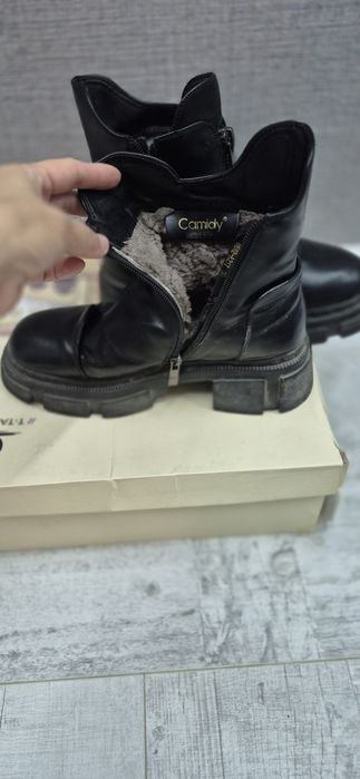 Зимние сапоги женские