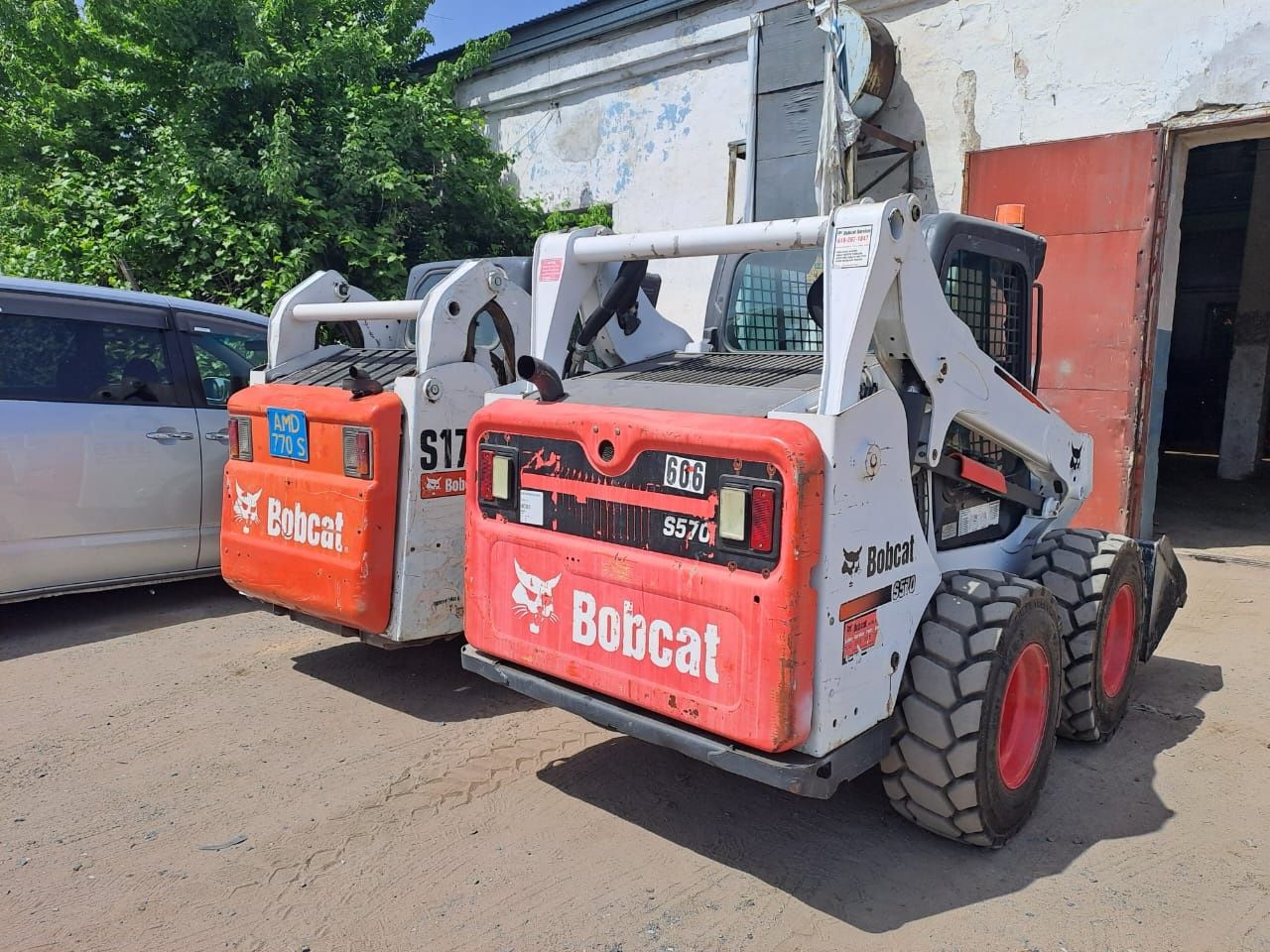 Услуги минипогрузчика BOBCAT. Ямобур. Буроям. Мини погрузчик. Мультик. -  Аренда погрузчиков Павлодар на Olx