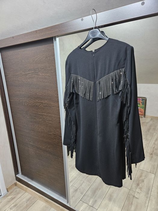 Парти рокля с ресни