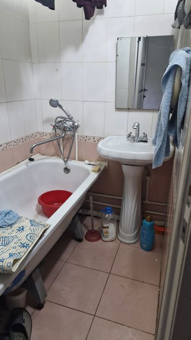 Продаю квартиру 2 х. Комнатную