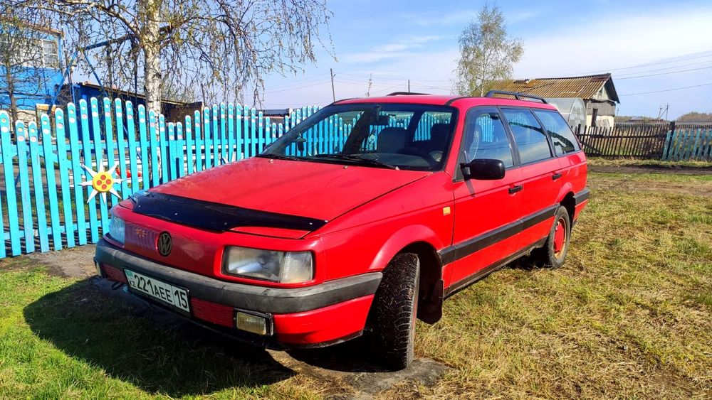 Продам Фольксваген Пассат универсал Мона б3